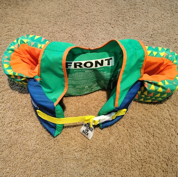 Infant young toddler swimming life vest with arm floaties - Picture 1 of 9